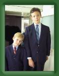 051220_jake_luke_opera * 480 x 640 * (44KB)